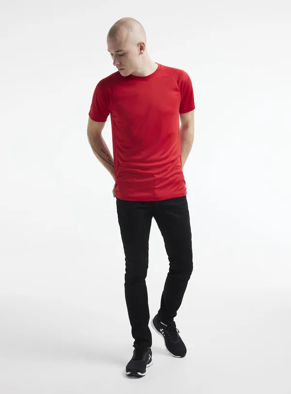 1909878-430000_Core Unify Training Tee M_Closeup6.jpg
